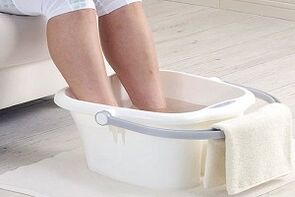 Foot bath for treating fungus